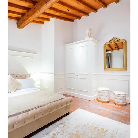 The Bright Window In Florence! Centralissimo! Firenze