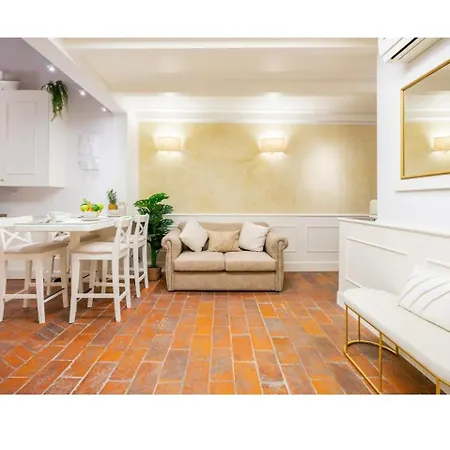 The Bright Window In Florence! Centralissimo! *