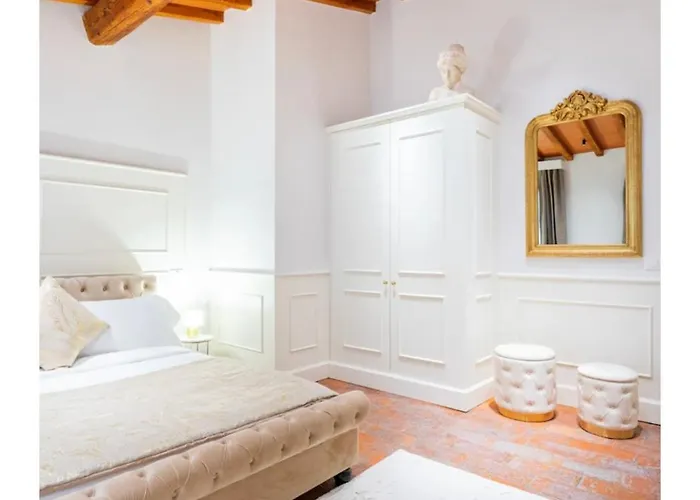 The Bright Window In Florence! Super Centrale! Φλωρεντία