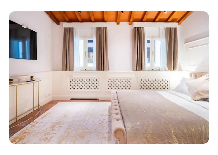 The Bright Window In Florence! Super Centrale! * Φλωρεντία